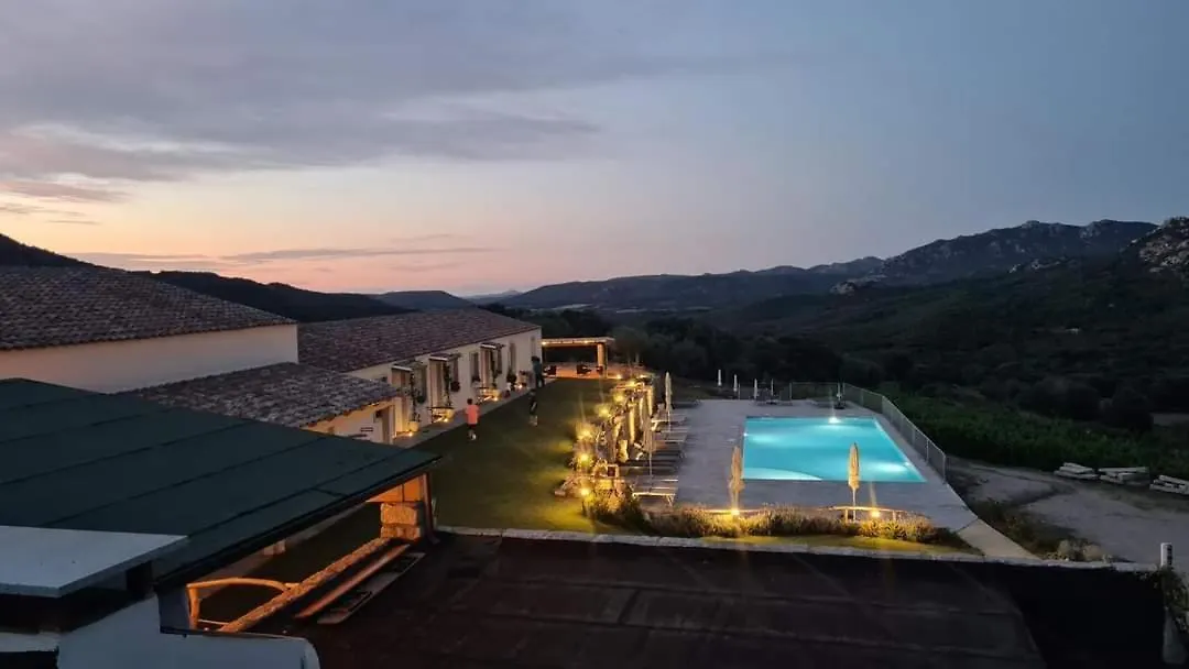 Tenuta Paltusa Calangianus Farmház